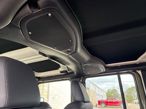 New 2026 Jeep Wrangler Unlimited Rubicon 392 w/ Quick Order Package 27X Moab AWD/4WD image 13