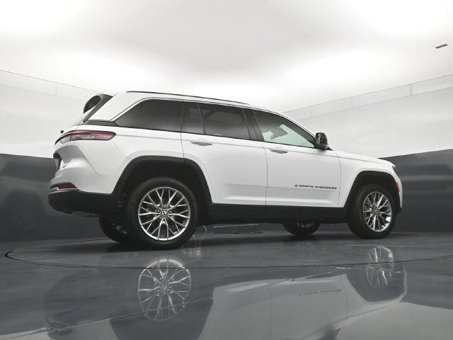 New 2027 Jeep Grand Cherokee Limited AWD/4WD image 24