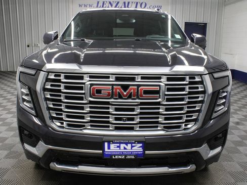 Used 2025 GMC Yukon XL Denali AWD/4WD image 54