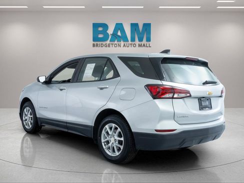 Certified 2022 Chevrolet Equinox LS AWD/4WD image 5