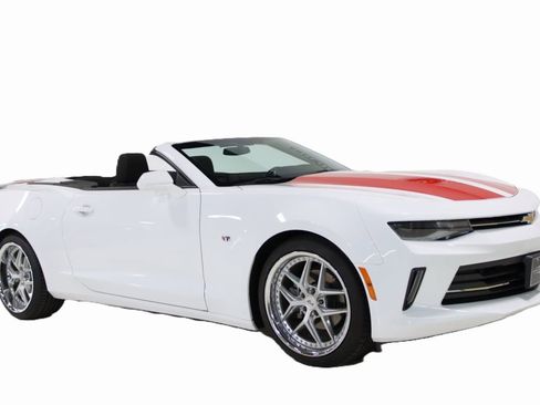 Used 2018 Chevrolet Camaro LT w/ RS Package image 6