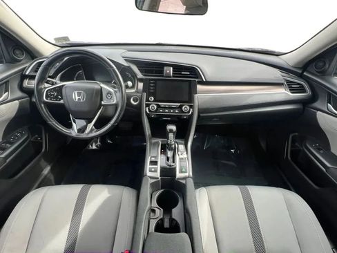 Used 2020 Honda Civic EX image 10