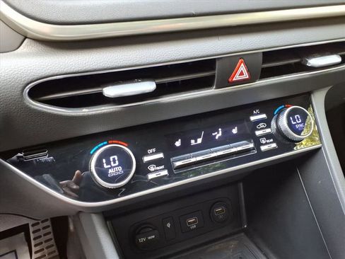 Used 2023 Hyundai Sonata SEL Plus image 14