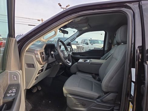 Used 2025 Ford F150 XLT w/ Equipment Group 301A Standard image 9
