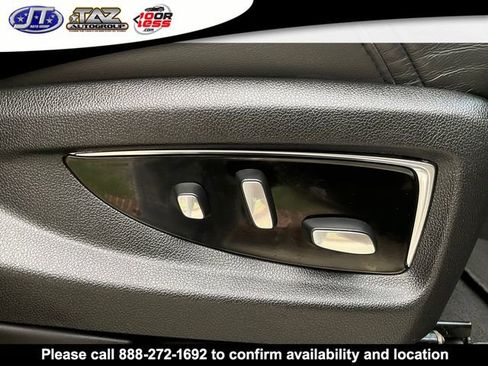 Used 2019 Cadillac Escalade ESV Premium Luxury AWD/4WD image 18