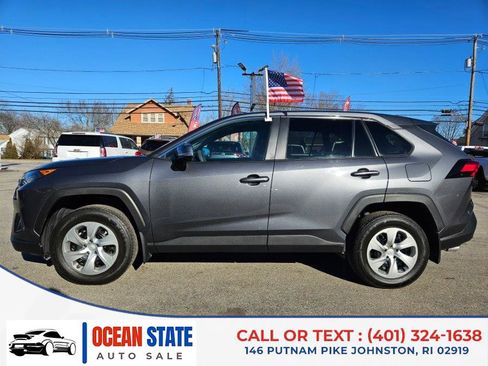 Used 2022 Toyota RAV4 LE image 2