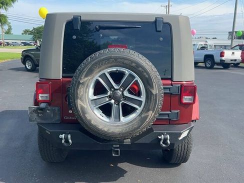 Used 2008 Jeep Wrangler Sahara w/ Dual Top Group AWD/4WD image 7