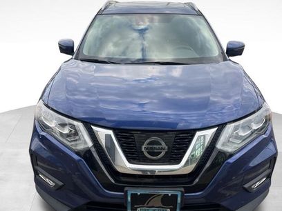 Used 2017 Nissan Rogue SL w/ SL Premium Package