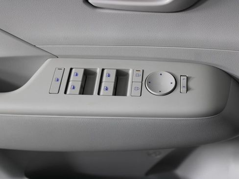 Certified 2024 Hyundai Kona SEL w/ Convenience Package FWD image 23