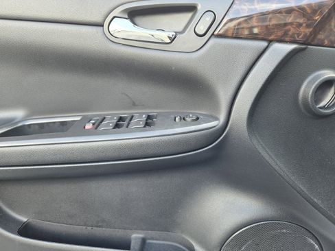 Used 2013 Chevrolet Impala LT w/ LT Sunroof Package image 18