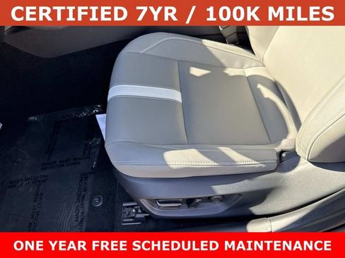 Used 2025 Toyota Camry SE w/ Multimedia Upgrade Package FWD image 15