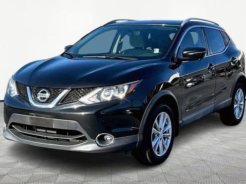 Used 2017 Nissan Rogue Sport SV w/ SV Premium Package image 3