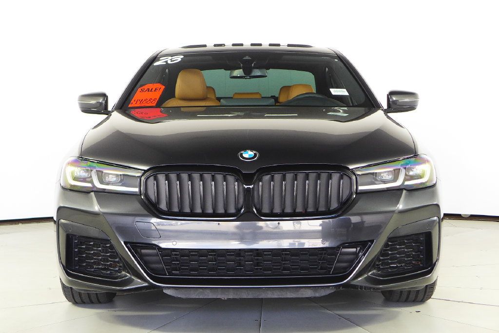 Used 2023 BMW 540i w/ M Sport Package RWD image 3