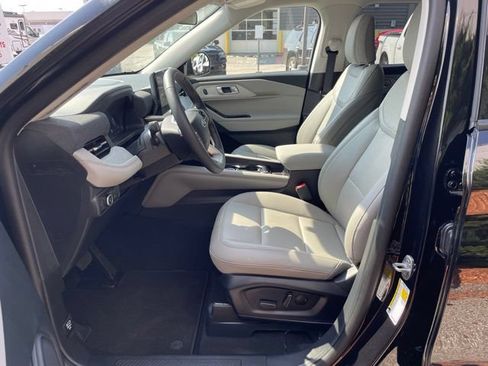 New 2026 Ford Explorer Active w/ Active Comfort Package AWD/4WD image 12