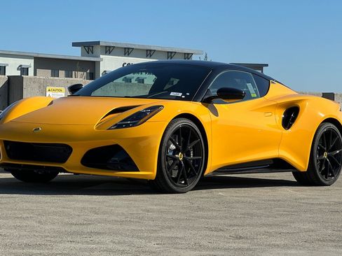 New 2025 Lotus Emira image 8