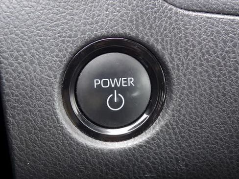 Used 2025 Toyota Camry SE FWD image 22