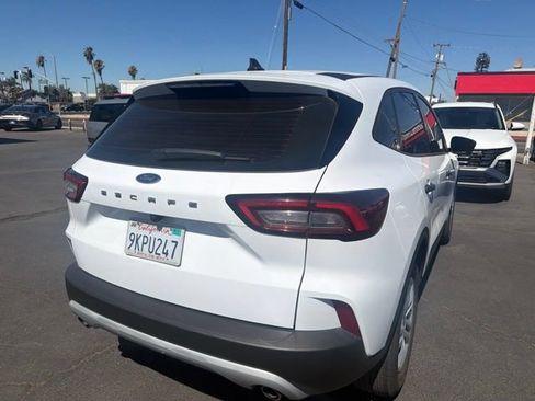 Used 2023 Ford Escape FWD image 5