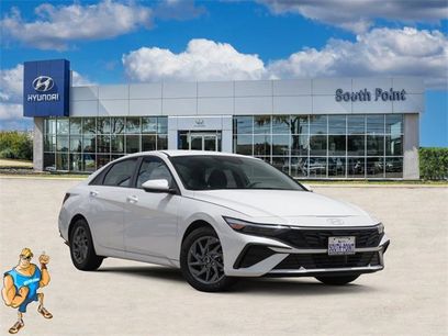 Used 2025 Hyundai Elantra Blue