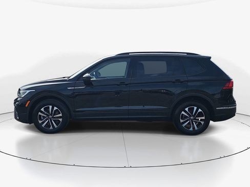 Used 2024 Volkswagen Tiguan S image 8
