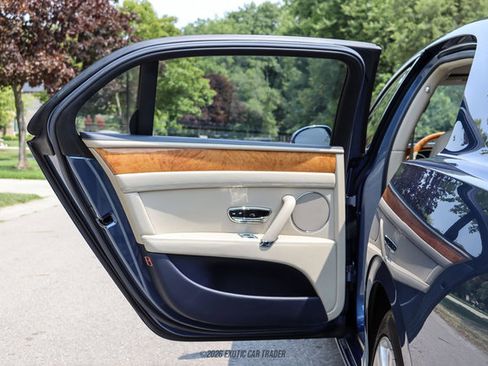 Used 2015 Bentley Flying Spur V8 AWD/4WD image 52