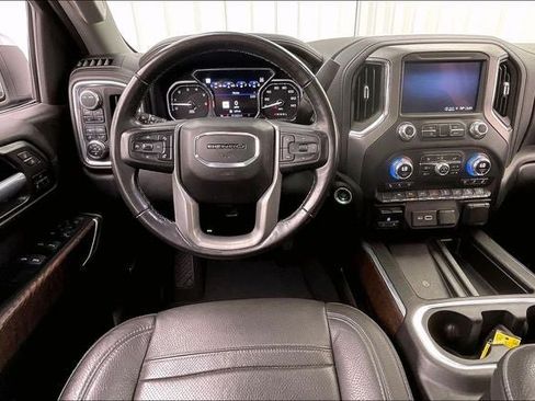 Used 2022 GMC Sierra 1500 Denali w/ Denali Premium Package AWD/4WD image 5