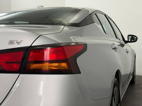 Used 2021 Nissan Altima 2.5 SV FWD image 56
