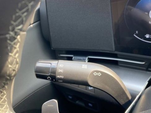 New 2026 Hyundai Kona Limited FWD image 17