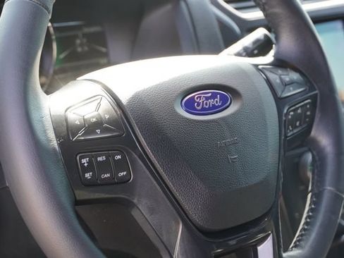 Used 2018 Ford Explorer XLT w/ Equipment Group 202A FWD image 31