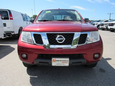 Used 2017 Nissan Frontier SV w/ SV Value Truck Package AWD/4WD image 5