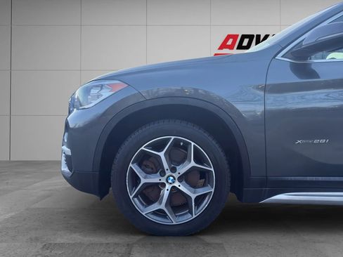 Used 2018 BMW X1 xDrive28i image 9