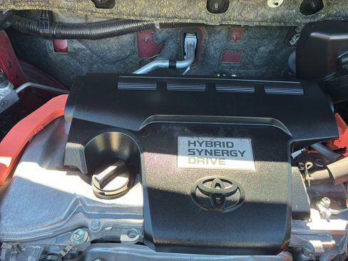 Used 2018 Toyota RAV4 Limited w/ Advanced Technology Package AWD/4WD image 19
