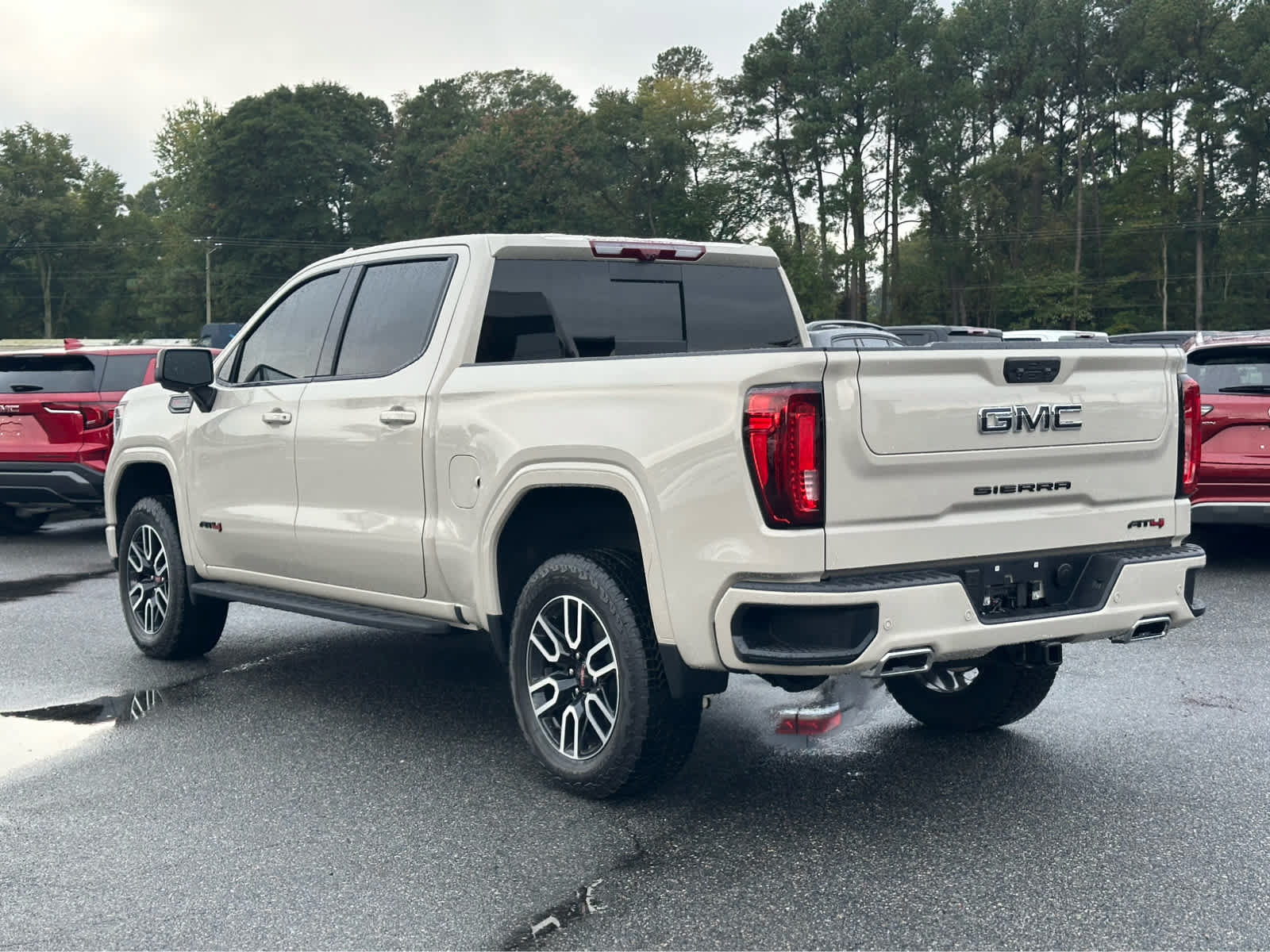 Used 2026 GMC Sierra 1500 AT4 w/ AT4 Premium Package AWD/4WD image 9