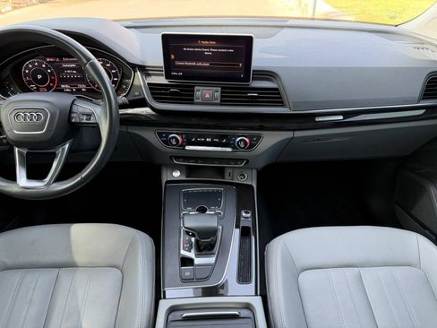 Used 2019 Audi Q5 2.0T Premium Plus w/ Premium Plus Package AWD/4WD image 9