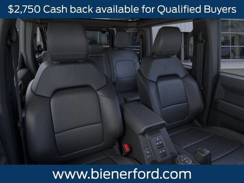 New 2025 Ford Bronco Badlands image 11