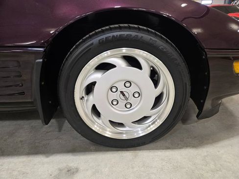 Used 1992 Chevrolet Corvette Coupe image 39