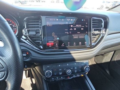 Used 2022 Dodge Durango GT image 38