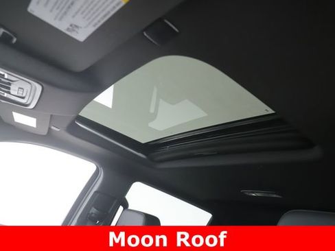Used 2024 GMC Sierra 1500 AT4 w/ Technology Package AWD/4WD image 18