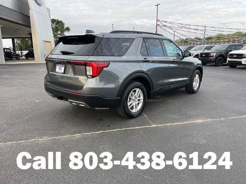 New 2026 Ford Explorer Active image 3