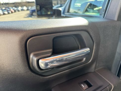 Used 2020 Chevrolet Silverado 3500 LT image 32