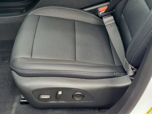 Used 2026 Chevrolet Equinox EV LT FWD image 15