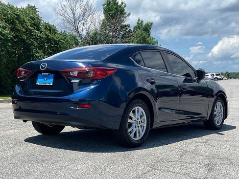 Used 2017 MAZDA MAZDA3 Sport w/ Preferred Equipment Package FWD image 7
