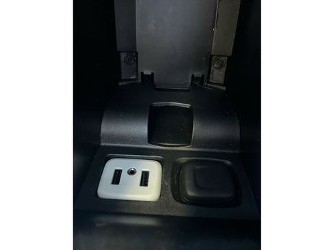 Used 2017 Chevrolet Impala Premier w/ Enhanced Convenience Package image 27