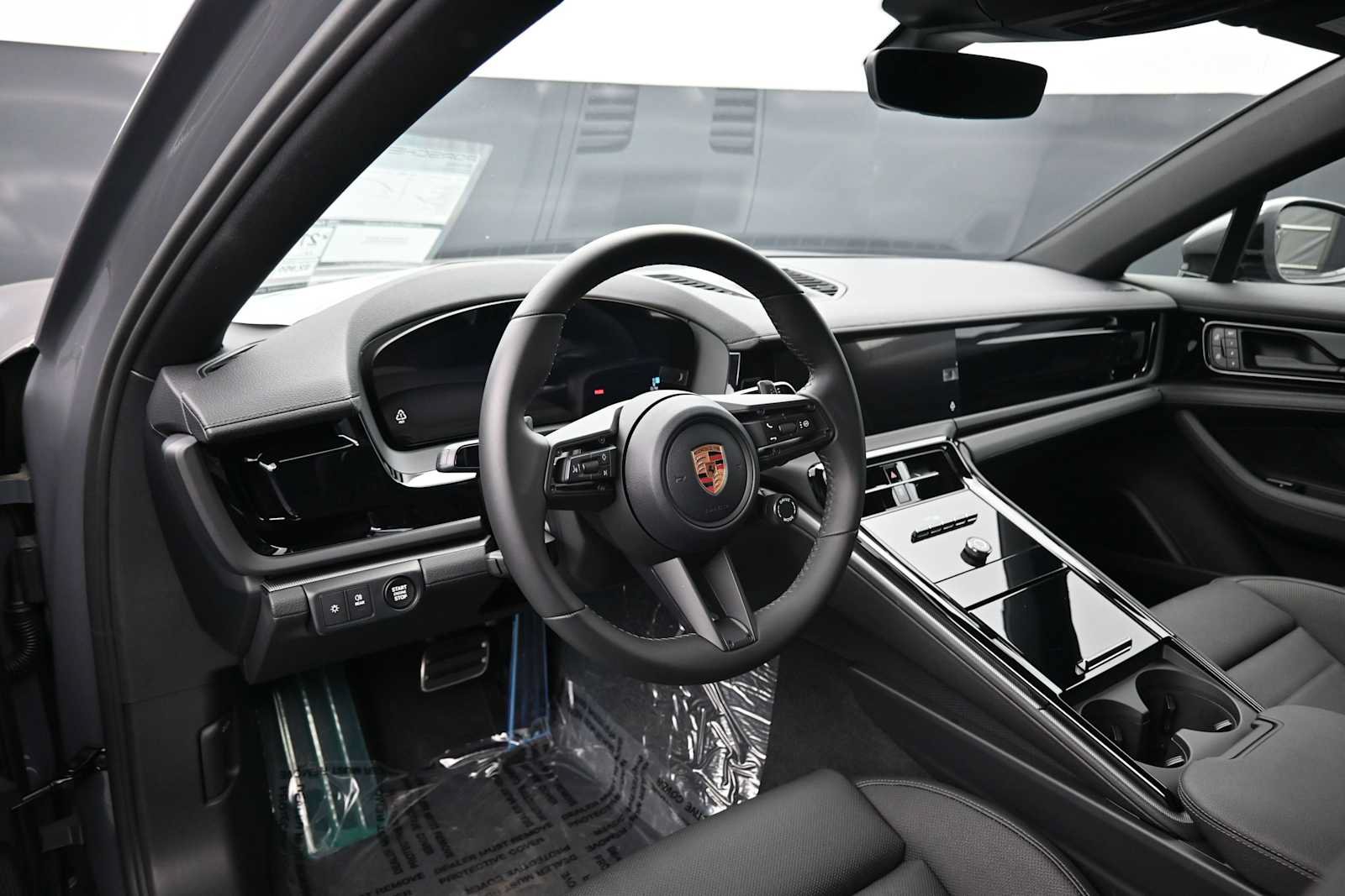 New 2026 Porsche Panamera RWD image 4