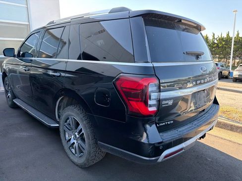 Used 2023 Ford Expedition Limited AWD/4WD image 3
