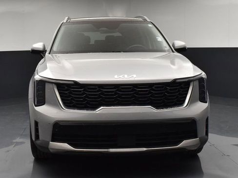 Certified 2025 Kia Sorento S w/ Panoramic Sunroof Package FWD image 3