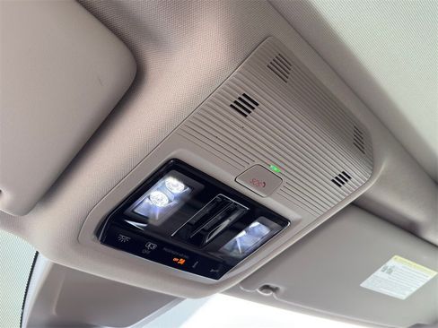 New 2026 Volkswagen Atlas SEL image 21