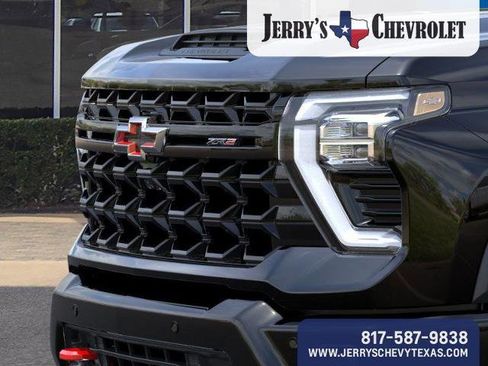 New 2026 Chevrolet Silverado 2500 ZR2 w/ LPO, Dark Essentials Package image 15