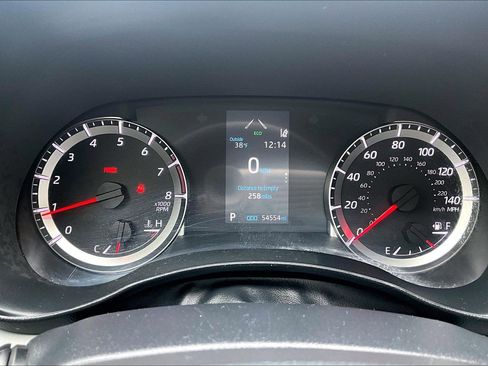 Used 2022 Toyota Highlander LE image 19