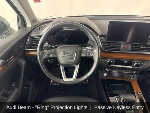 Used 2021 Audi Q5 e Premium Plus w/ Premium Plus Package AWD/4WD image 18