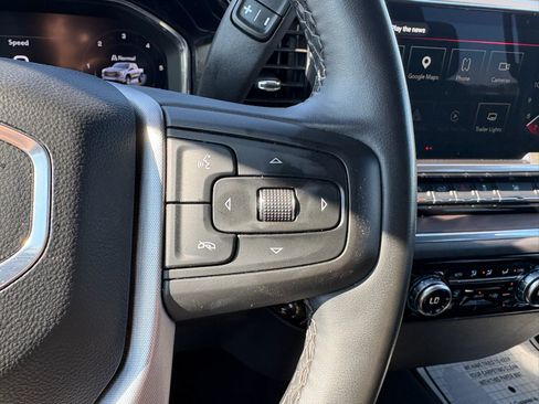 Used 2025 GMC Sierra 1500 SLT RWD image 15